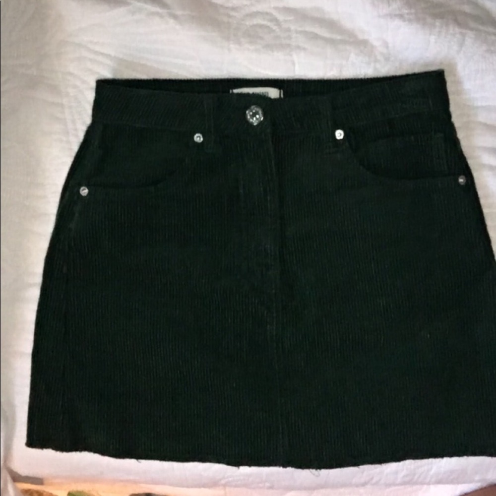 ｡･:*:･ﾟ☆Green skirt